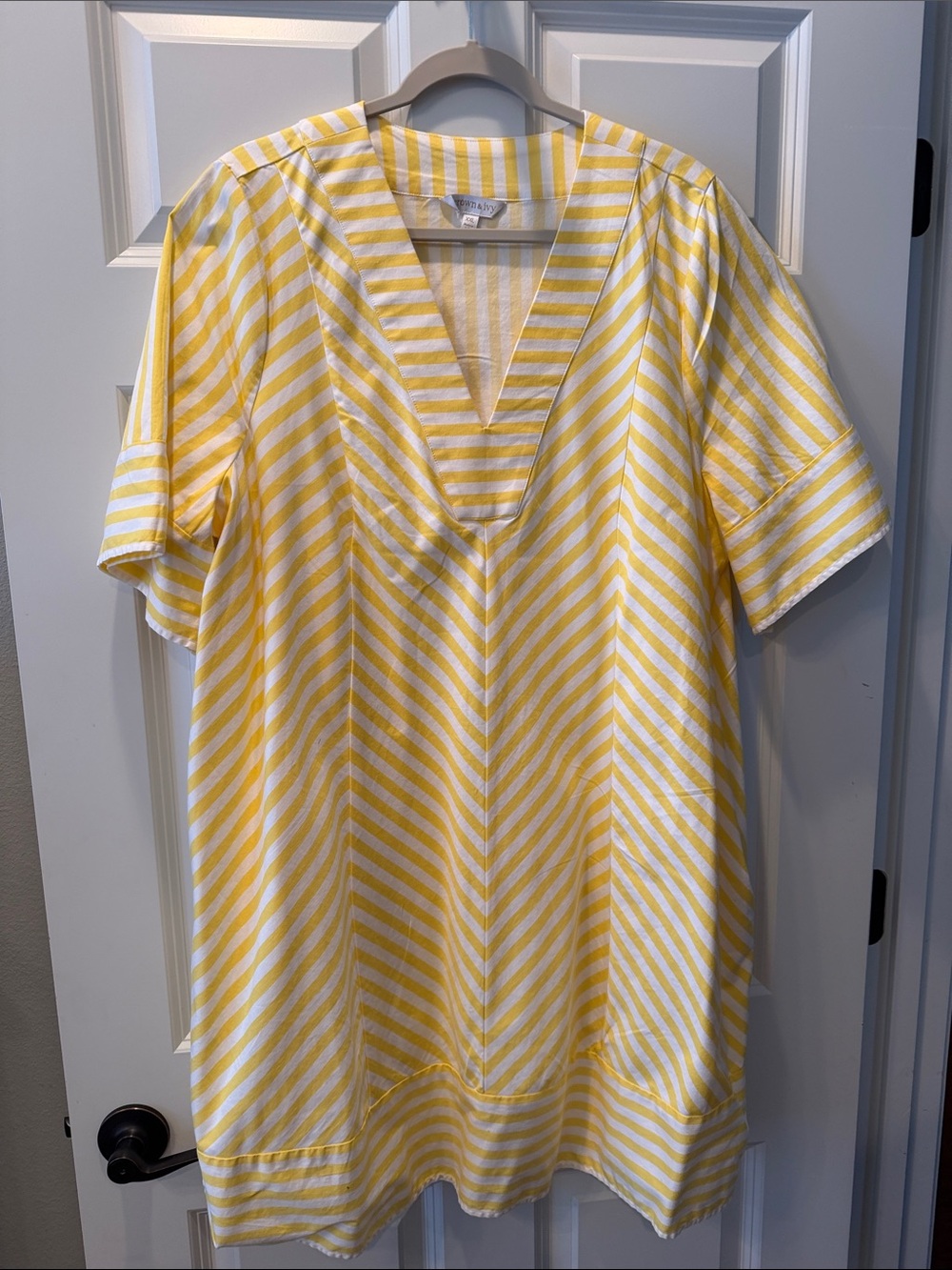 crown & ivy Yellow and White Striped V-Neck Tunic